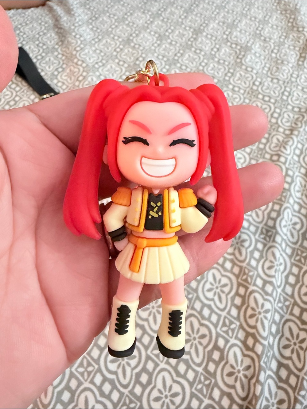 K-pop Character Keychain Set — Bright Blue, Purple, Black, Red - Picture 5 of 5